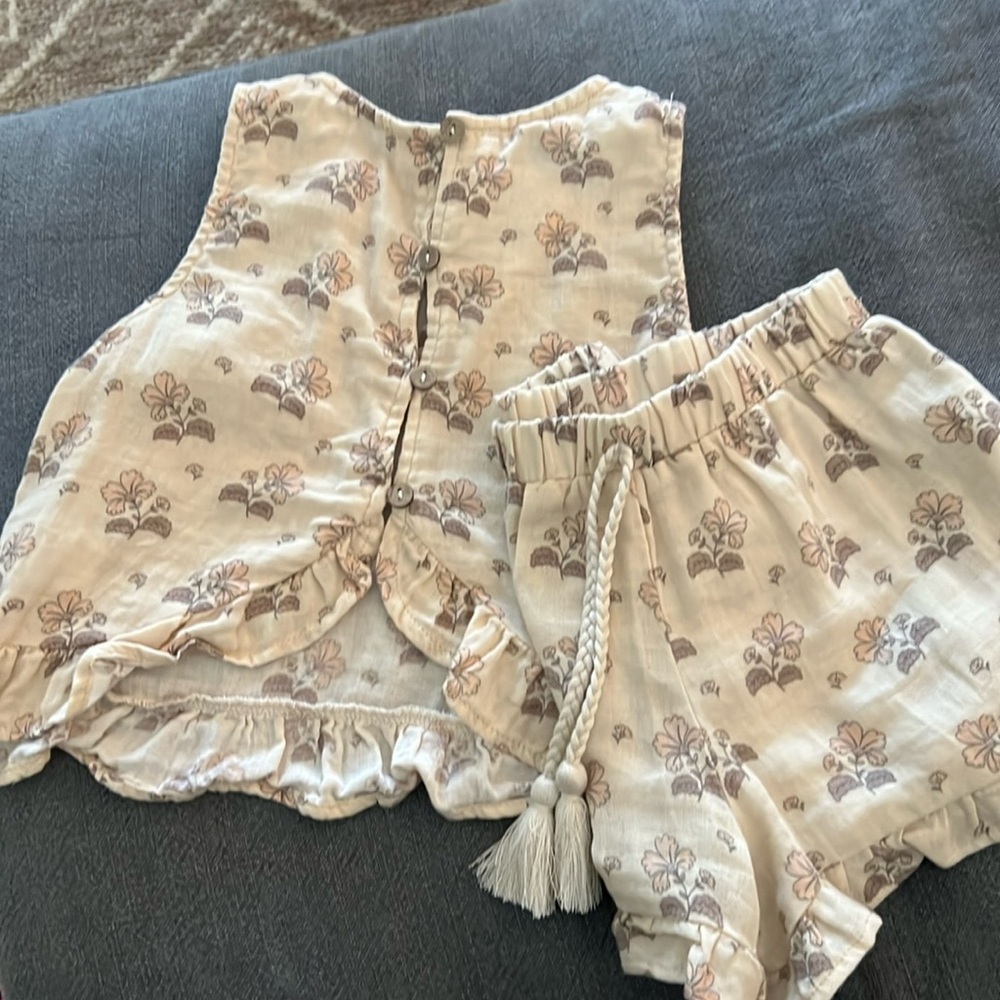 Rylee + Cru leonie top and shorts vintage floral